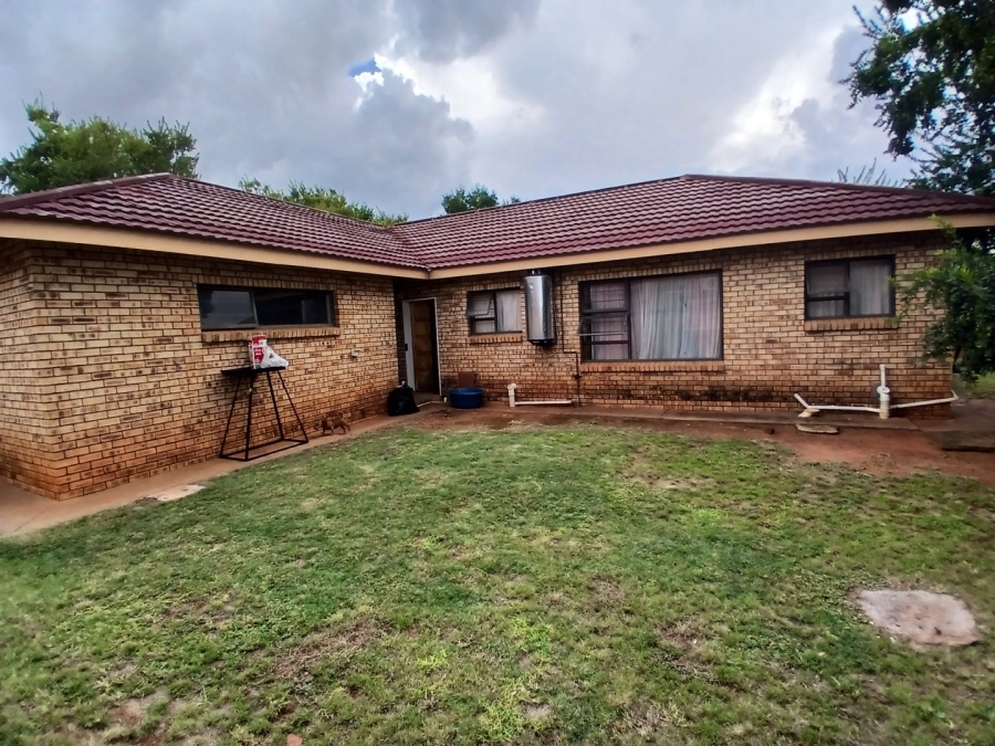 3 Bedroom Property for Sale in Kuruman Northern Cape